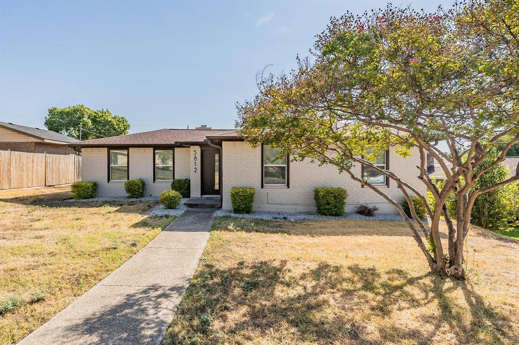 5812 Regatta Circle, Dallas, TX 75232