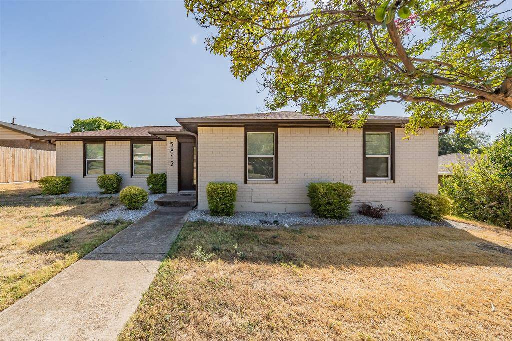 5812 Regatta Circle, Dallas, TX 75232