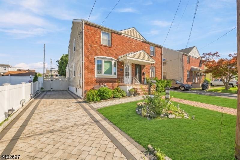 18 Memphis Ave, Belleville Twp., NJ 07109