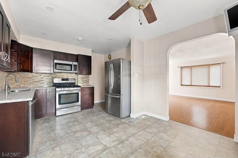 18 Memphis Ave, Belleville Twp., NJ 07109