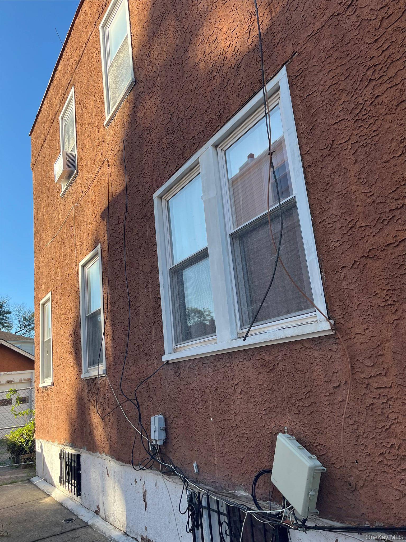13940 231st ST, Laurelton, NY 11413