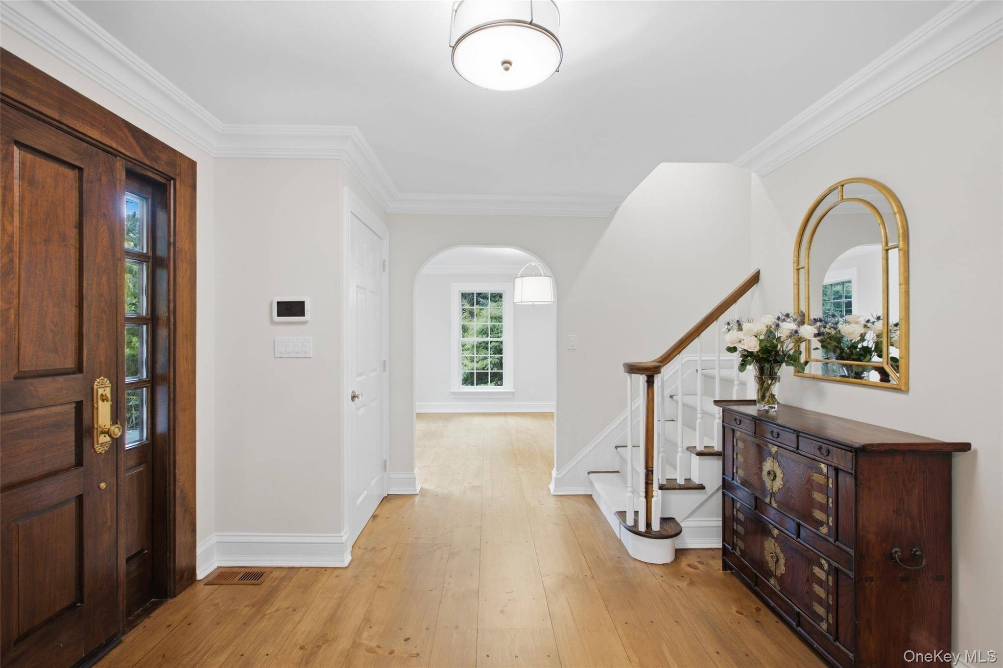 1 Evans LN, Old Field, NY 11733