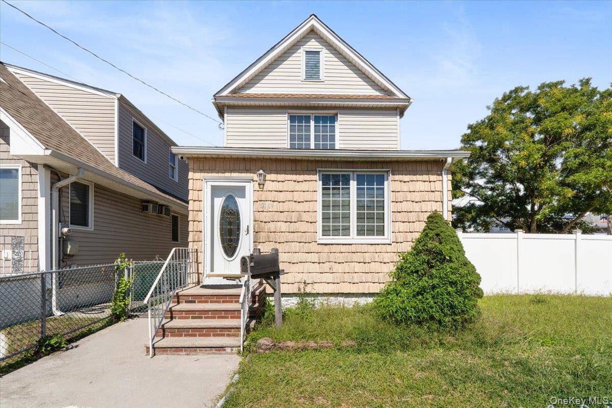 101-19 159th AVE, Howard Beach, NY 11414