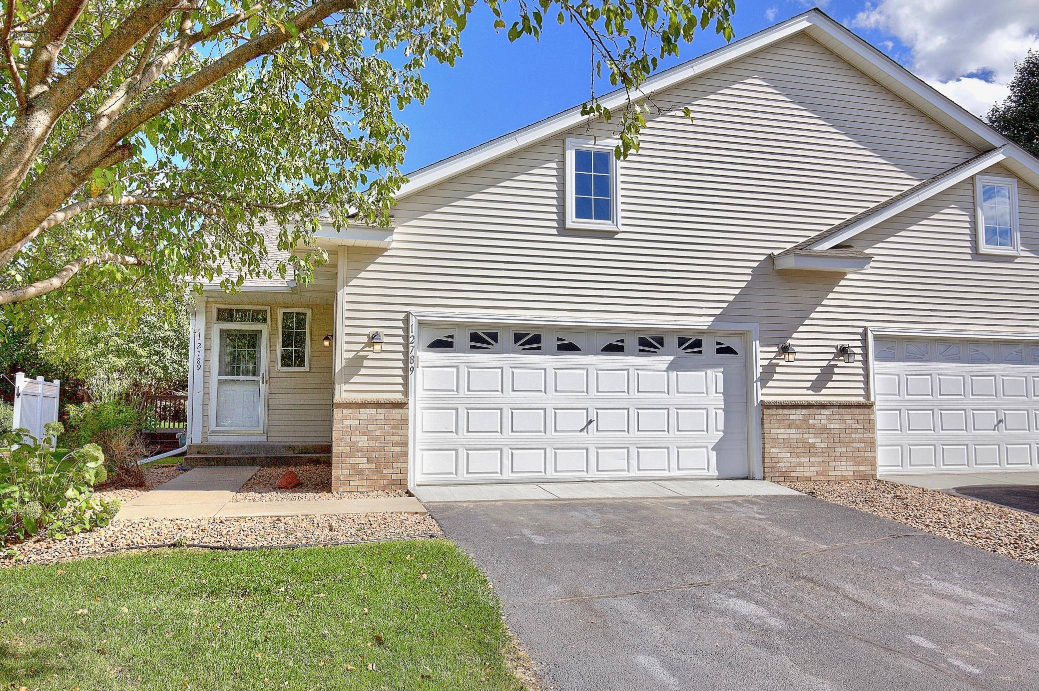 12789 Ulysses CIR NE, Blaine, MN 55434