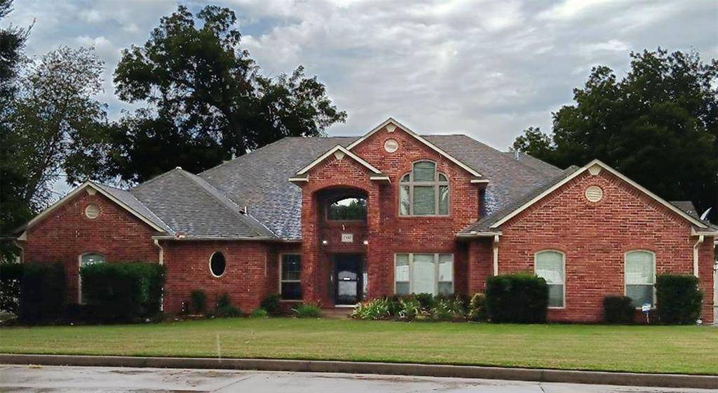 1502 N Windmill Ridge RDG, Shawnee, OK 74804