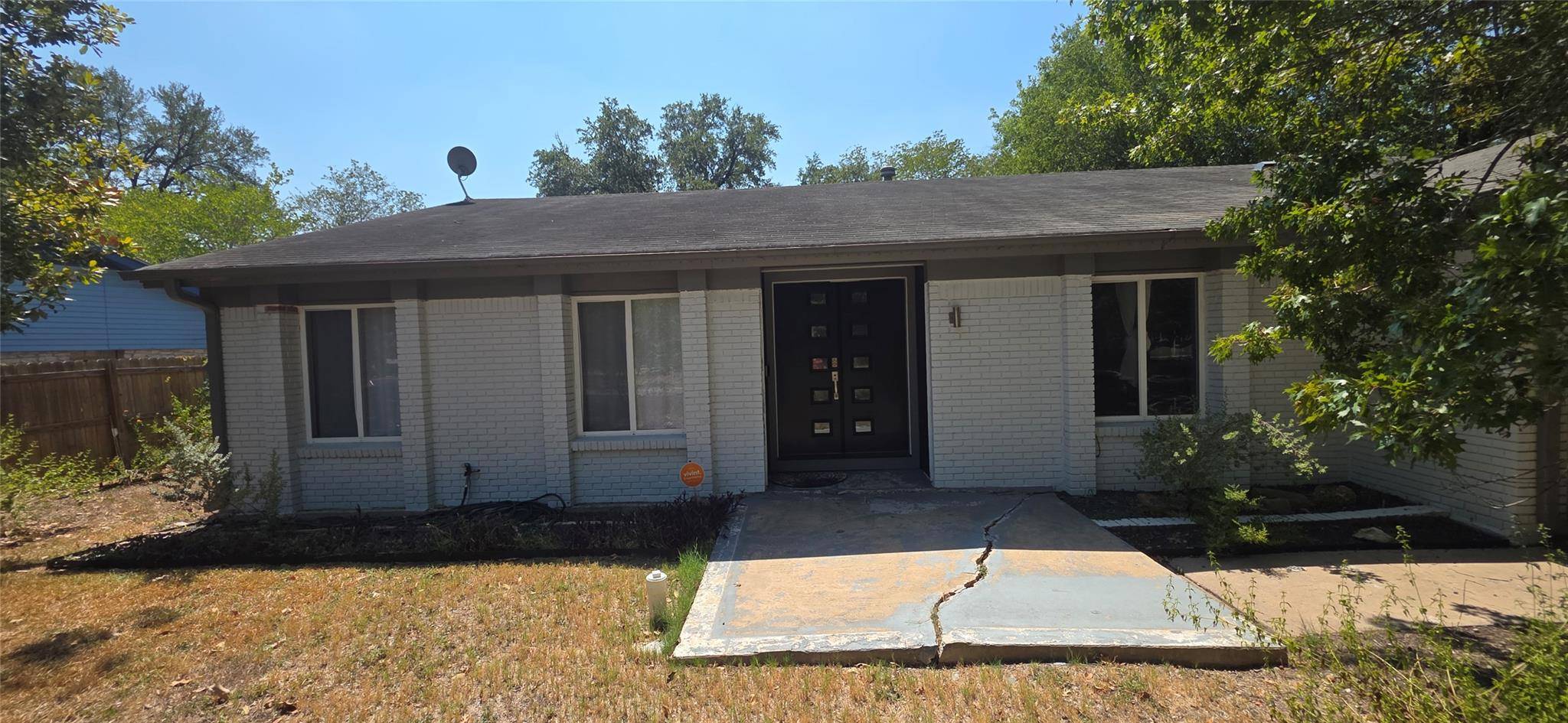 3205 Loyola LN, Austin, TX 78723