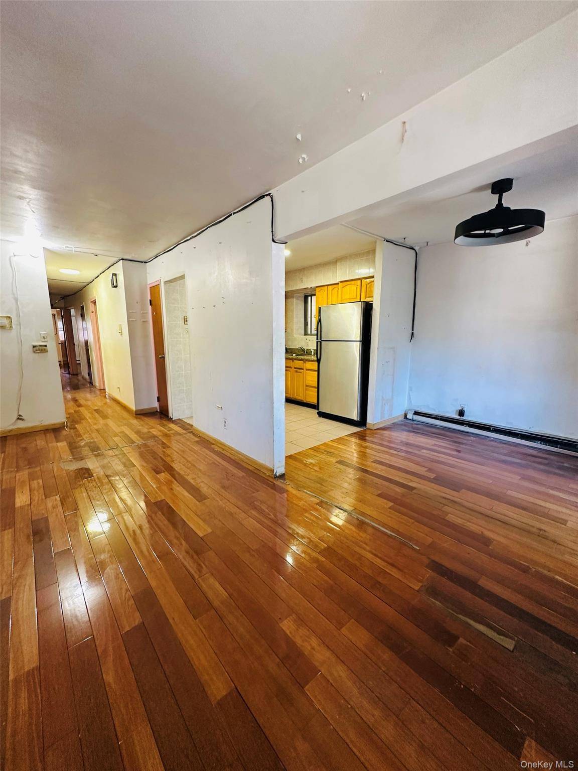 39-31 54th ST, Woodside, NY 11377