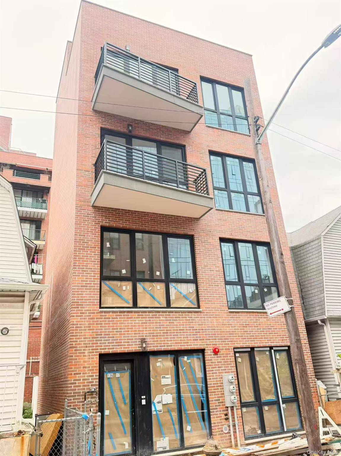 136-17 Carlton PL, Flushing, NY 11354