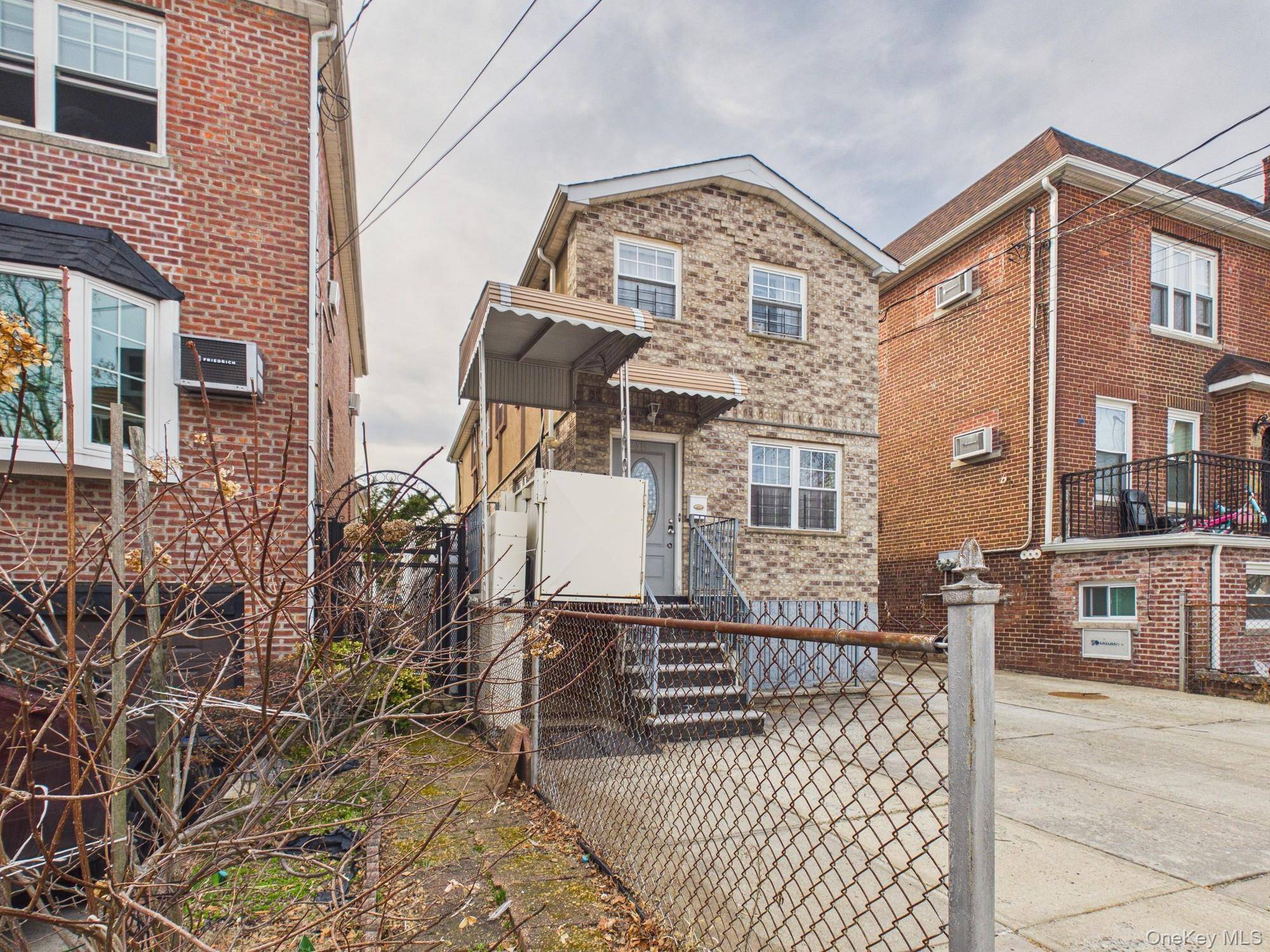 2515 Woodhull AVE, Bronx, NY 10469