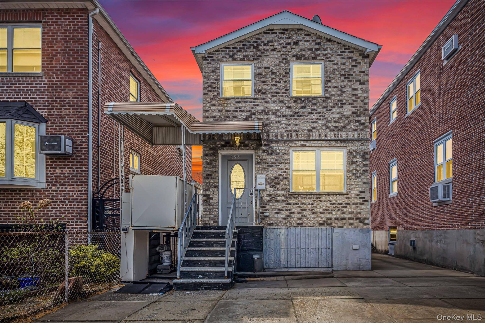 2515 Woodhull AVE, Bronx, NY 10469