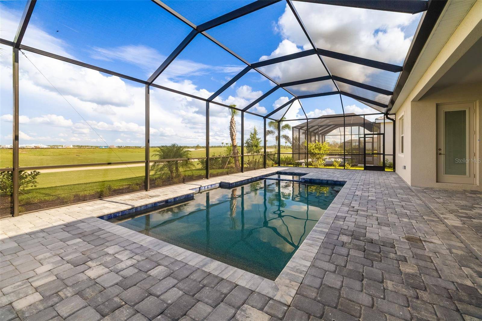 5613 LIGHTNING WHELK LN, Lakewood Ranch, FL 34211