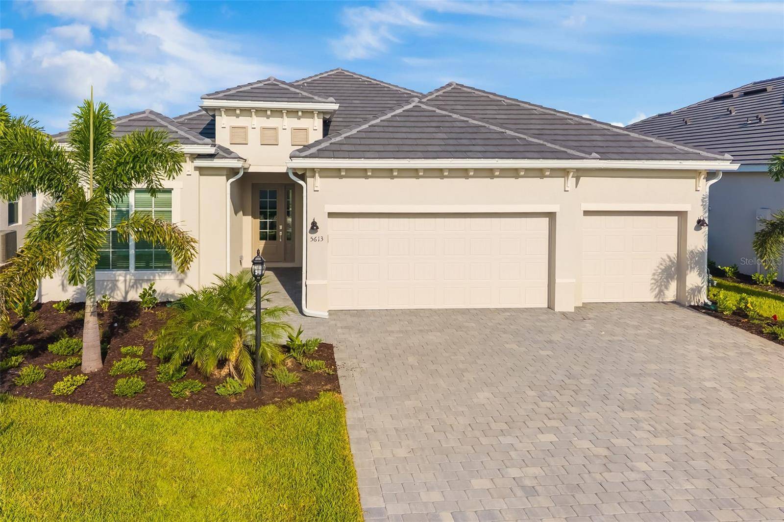 5613 LIGHTNING WHELK LN, Lakewood Ranch, FL 34211