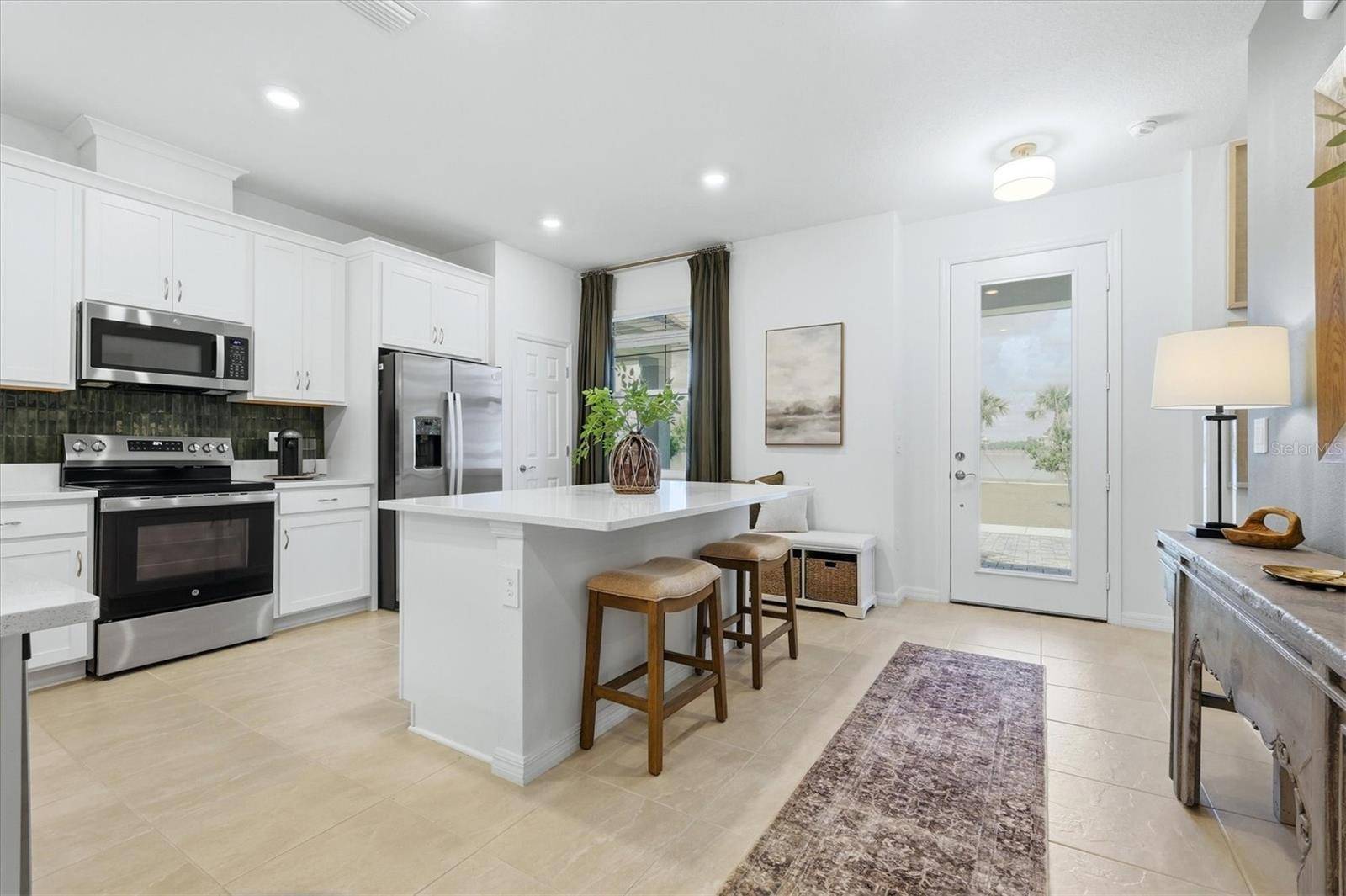 7392 CABIN LN, Sarasota, FL 34240