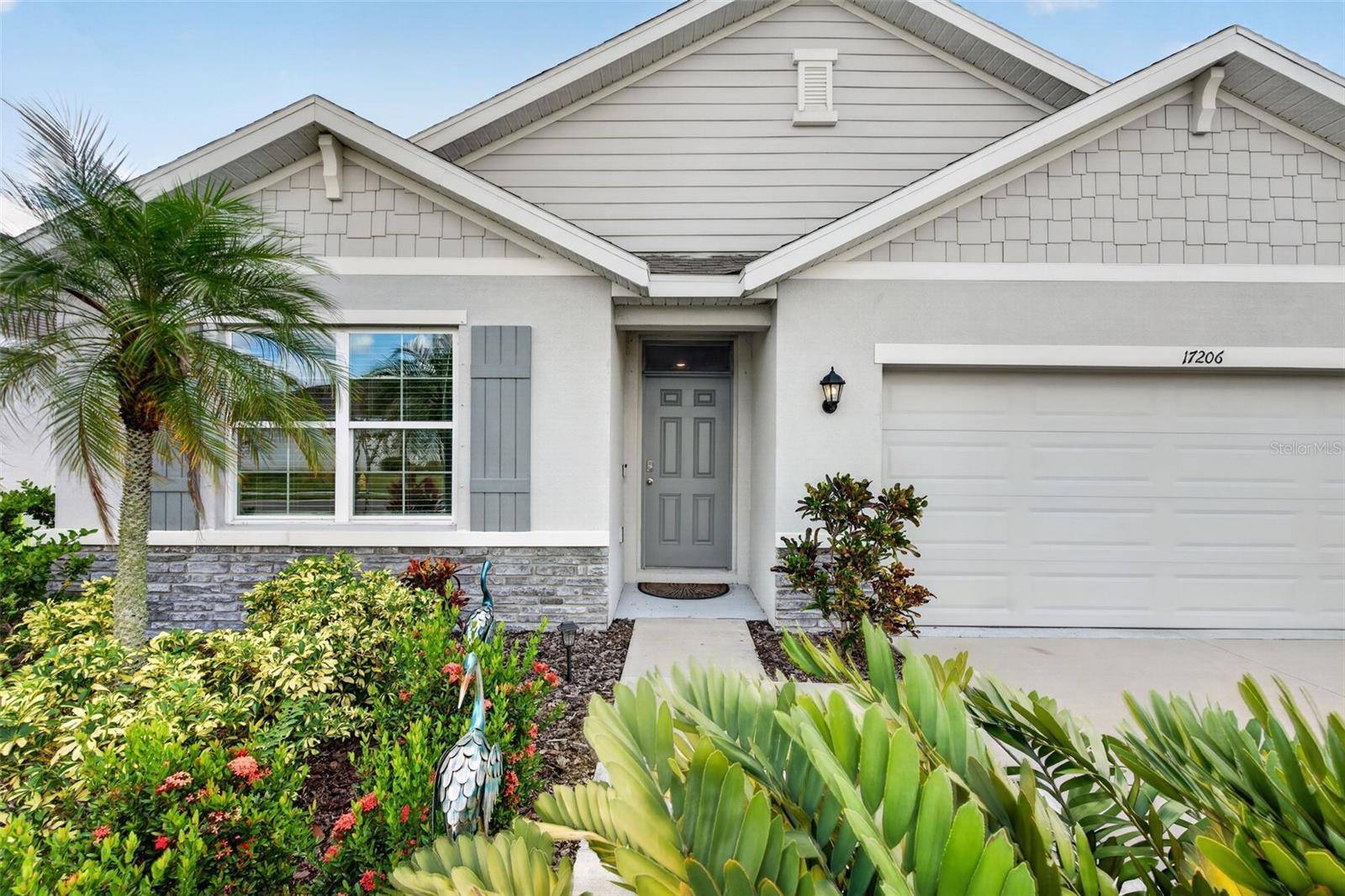 17206 RESERVA DR, Bradenton, FL 34211
