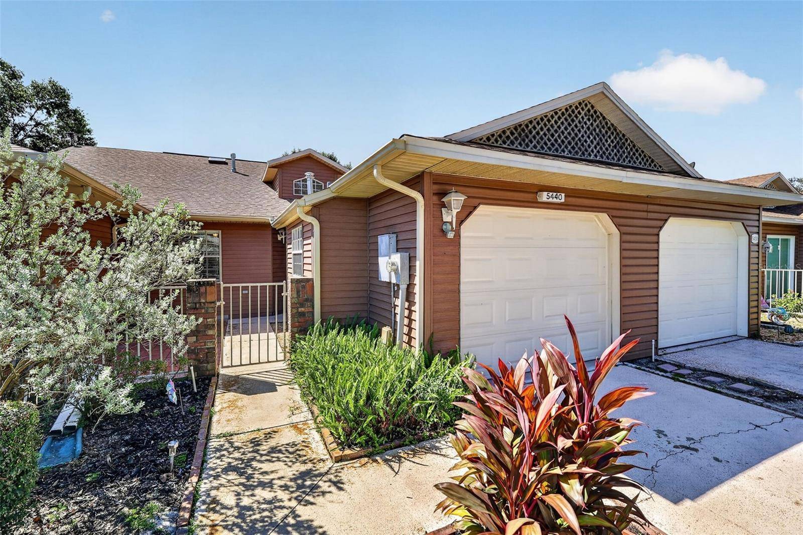 5440 ROSEWALL CIR, Leesburg, FL 34748