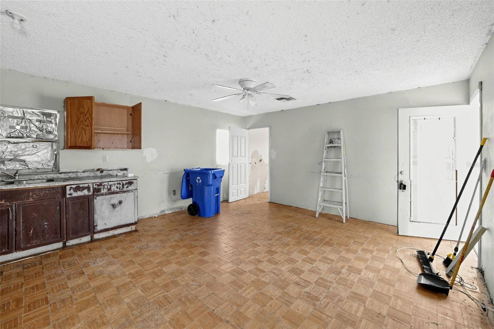 1048 N MISSOURI AVE, Lakeland, FL 33805