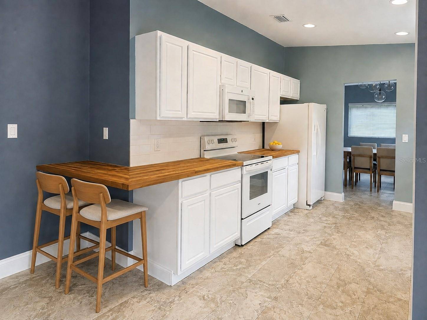 414 BROADVIEW AVE, Altamonte Springs, FL 32701