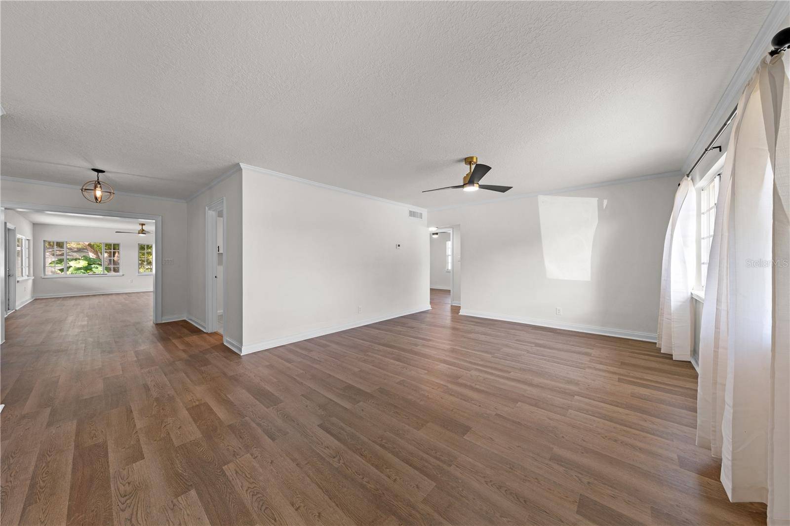 406 E DRURY AVE, Kissimmee, FL 34744