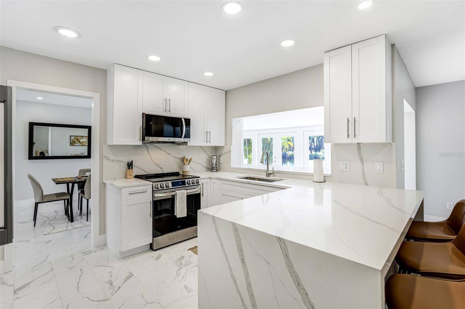 3923 DORAL DR, Tampa, FL 33634