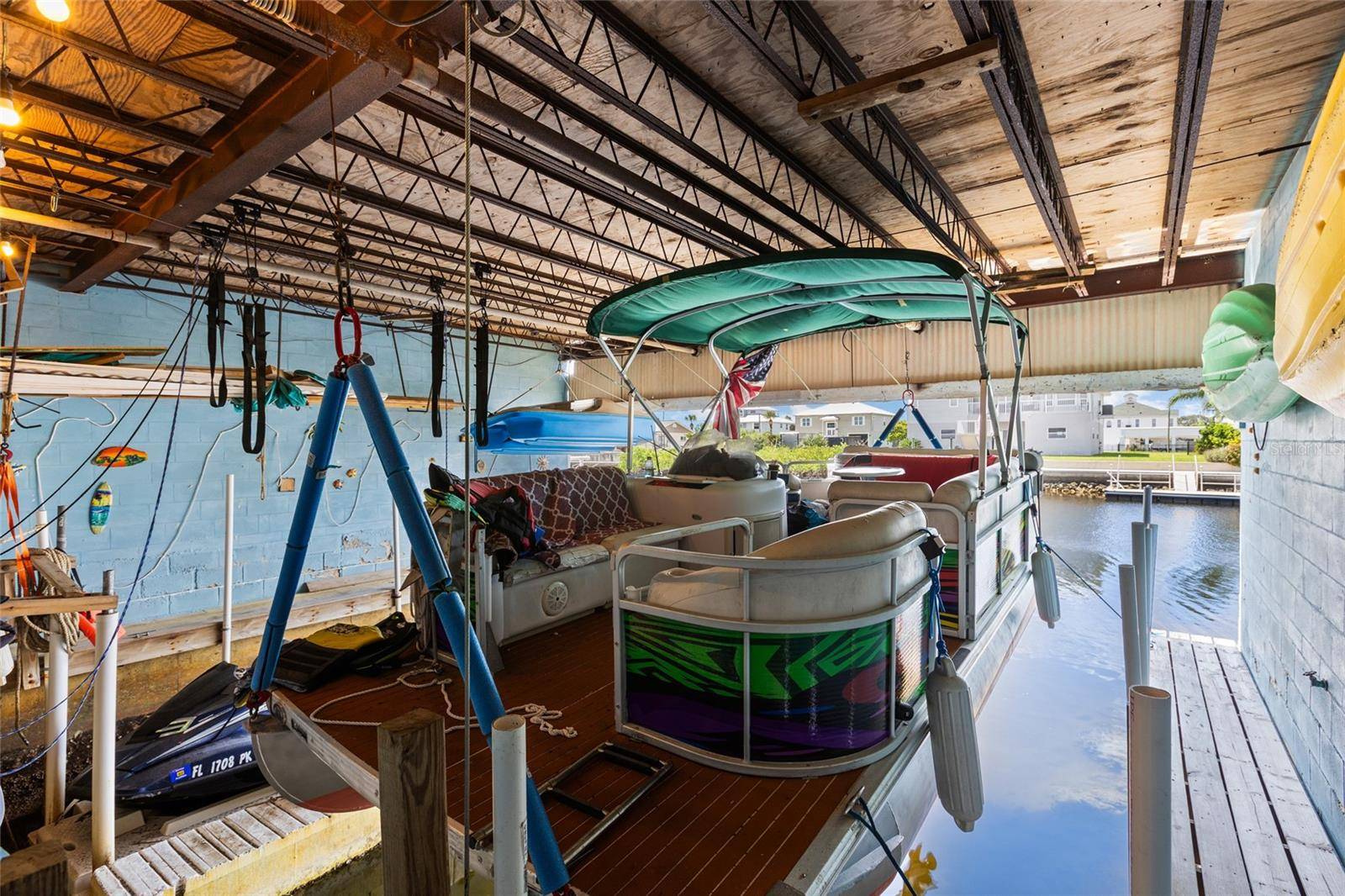 4317 BISCAYNE DR, Hernando Beach, FL 34607