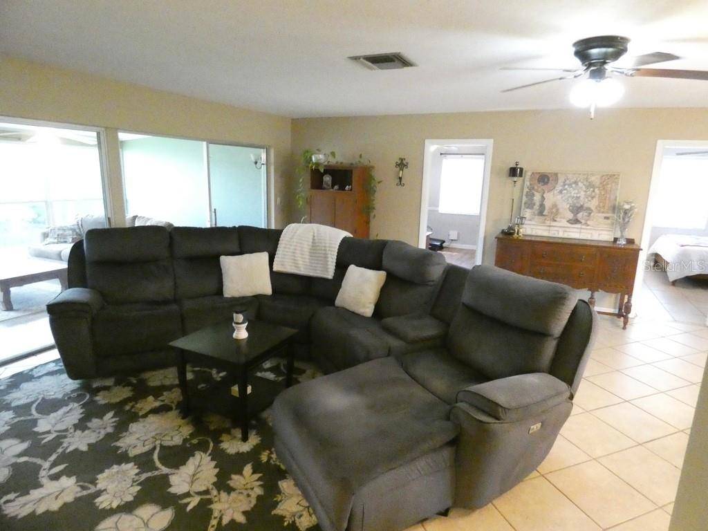 7211 TARRYTOWN DR, Spring Hill, FL 34606