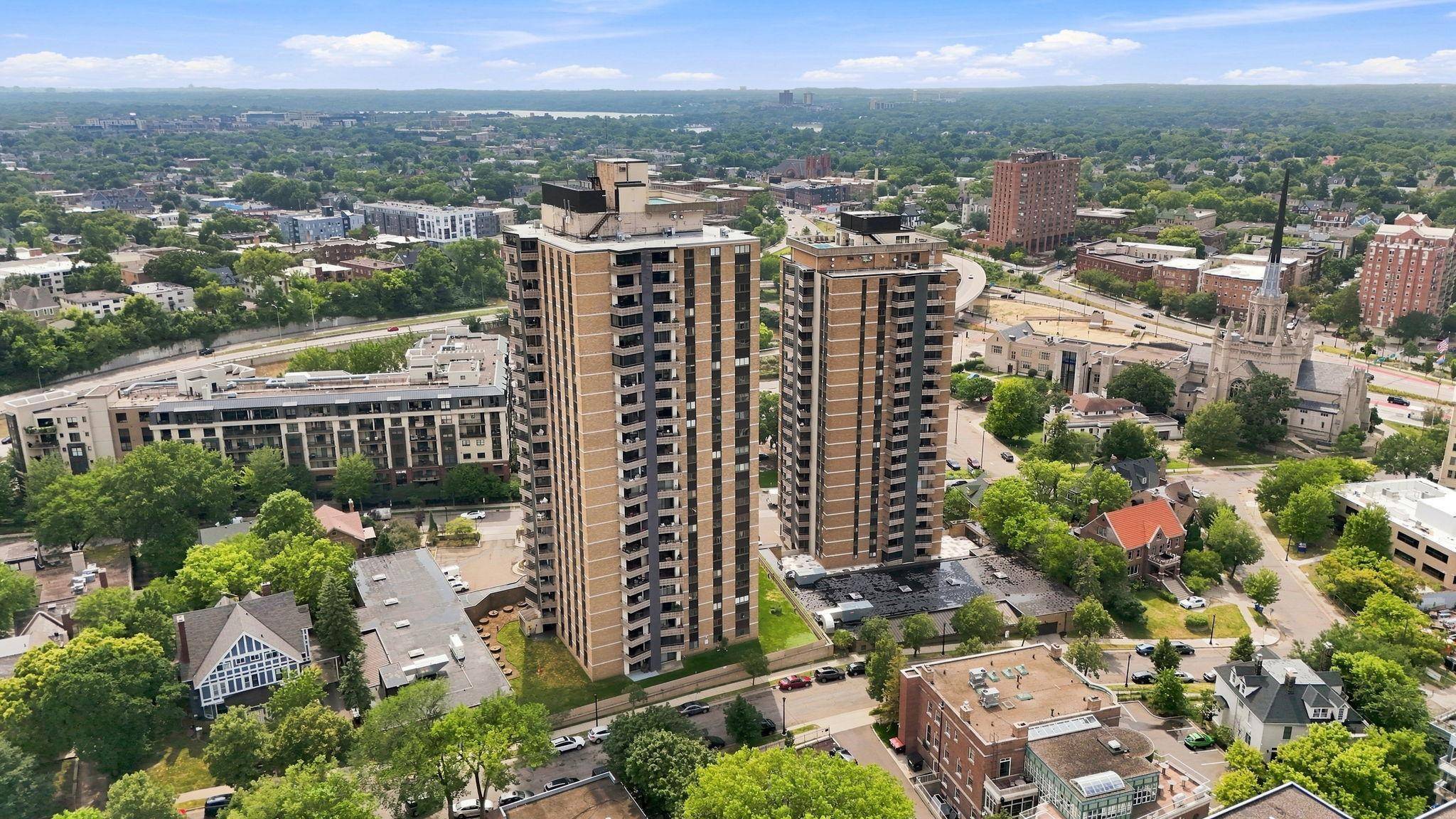 410 Groveland AVE #2003, Minneapolis, MN 55403