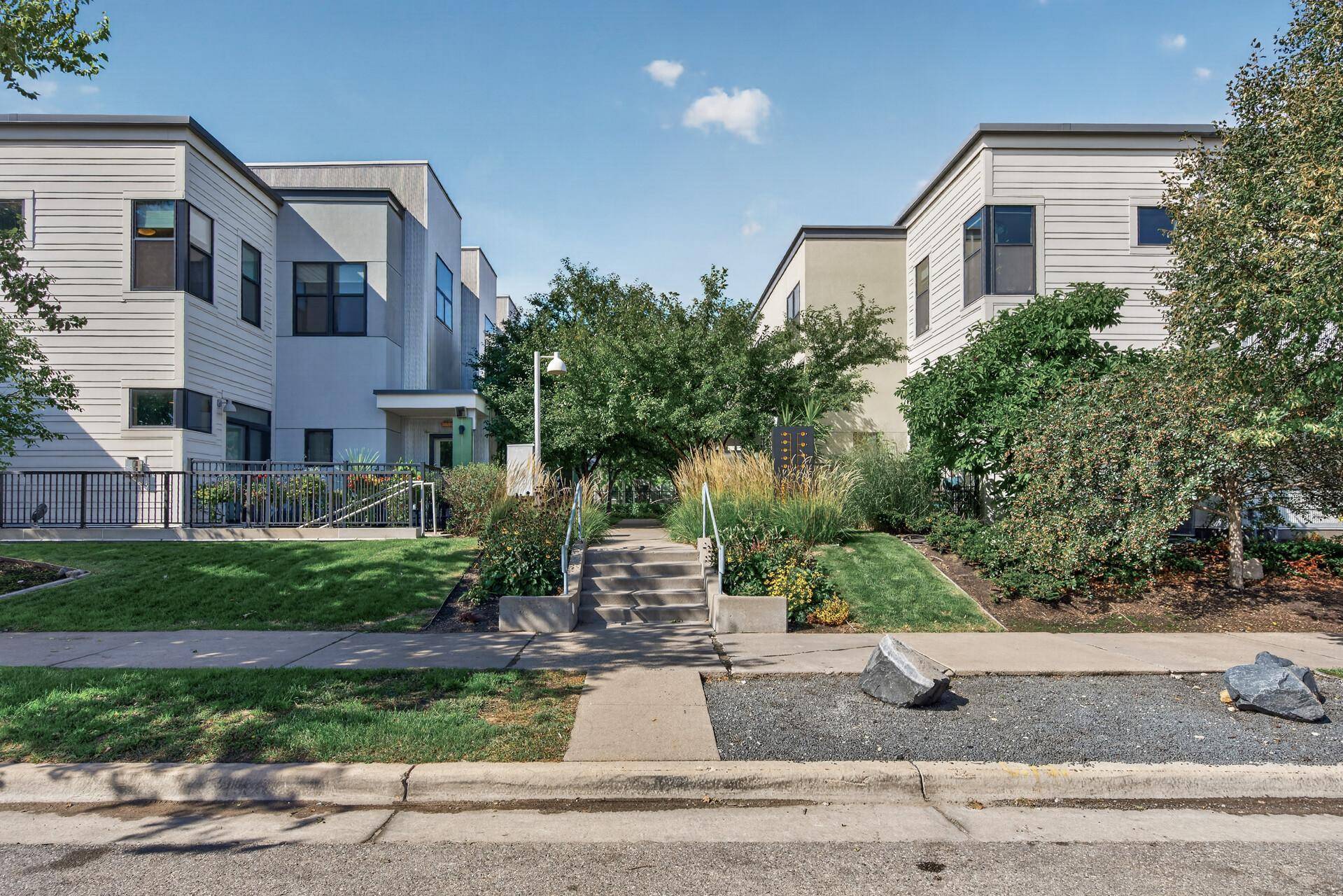 2818 Aldrich AVE S #103, Minneapolis, MN 55408