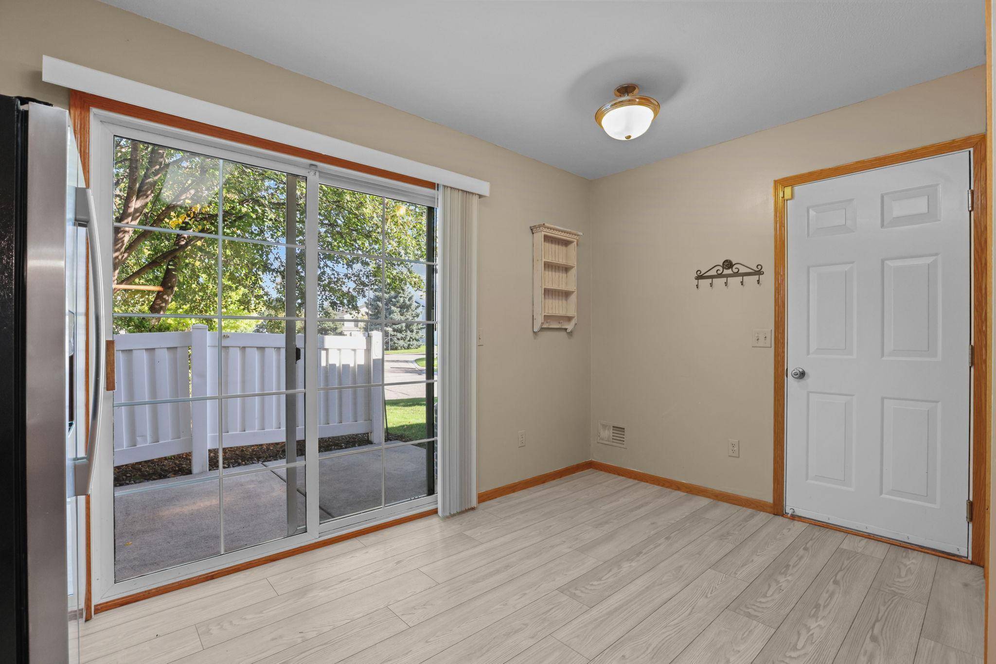 1358 Idlewood WAY, Shakopee, MN 55379