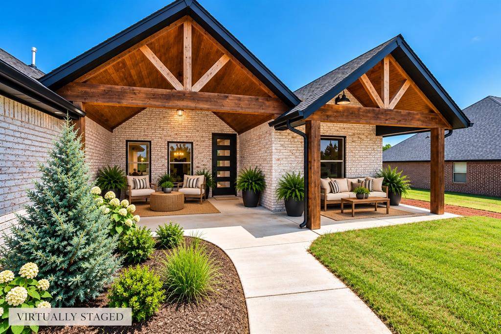 1109 Bridgeview LN, Tuttle, OK 73089