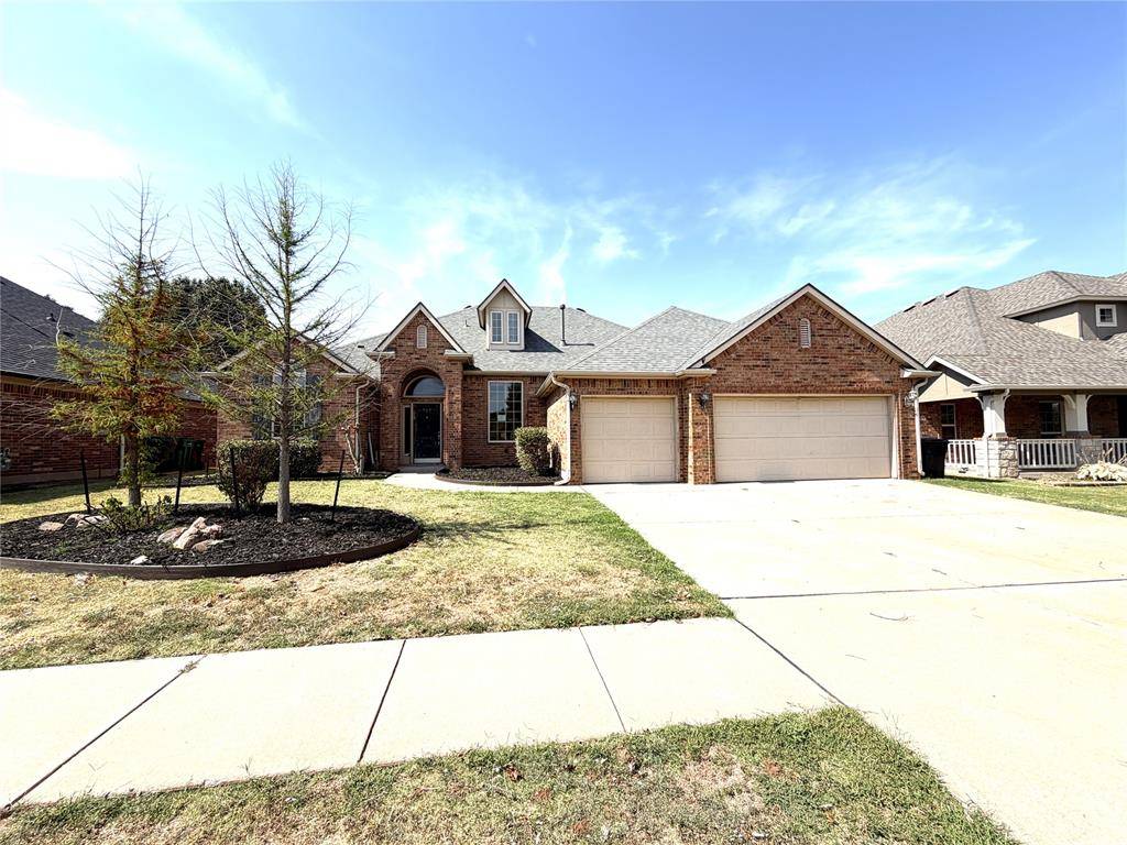 18309 El Greco DR, Edmond, OK 73012