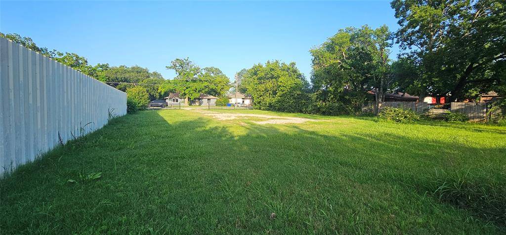 2511 Lora Lane, Balch Springs, TX 75180