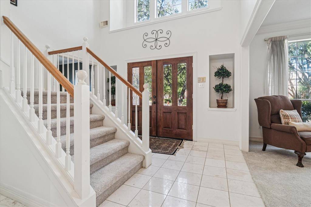 2200 Southern Oak Drive, Irving, TX 75063