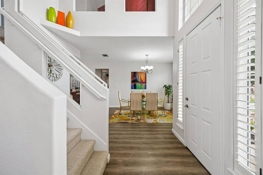 9705 Valley Lake Court, Irving, TX 75063