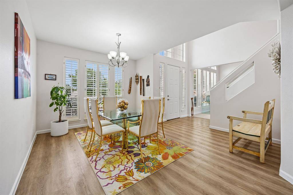 9705 Valley Lake Court, Irving, TX 75063