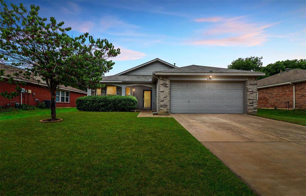 2205 Lookout Lane, Denton, TX 76207