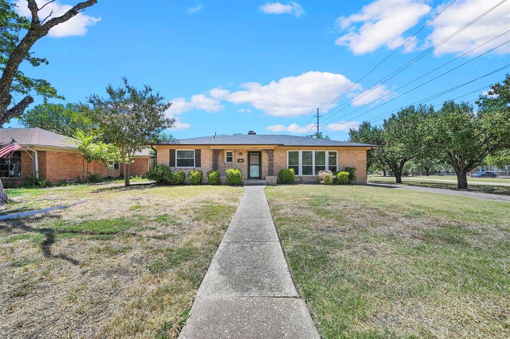 3468 Townsend Drive, Dallas, TX 75229
