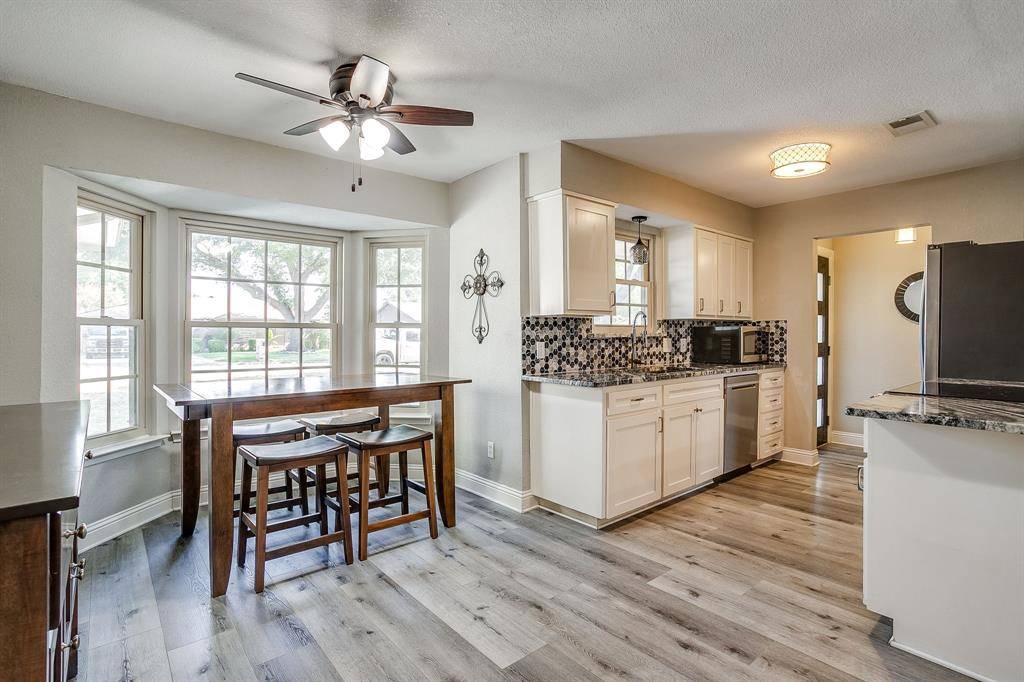 1304 Augusta Road, Benbrook, TX 76126
