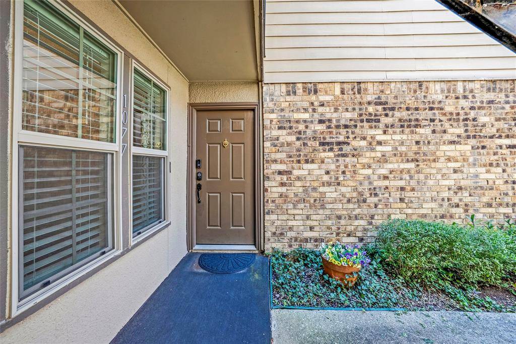 5300 Keller Springs Road #1077, Dallas, TX 75248