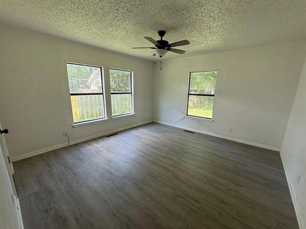 3910 Johnson Street, Greenville, TX 75401