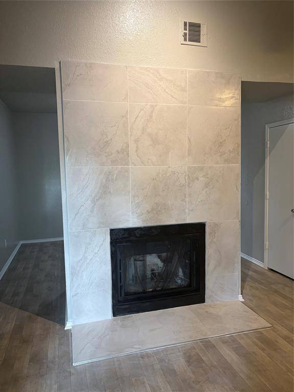 10633 Flamewood Drive, Fort Worth, TX 76140