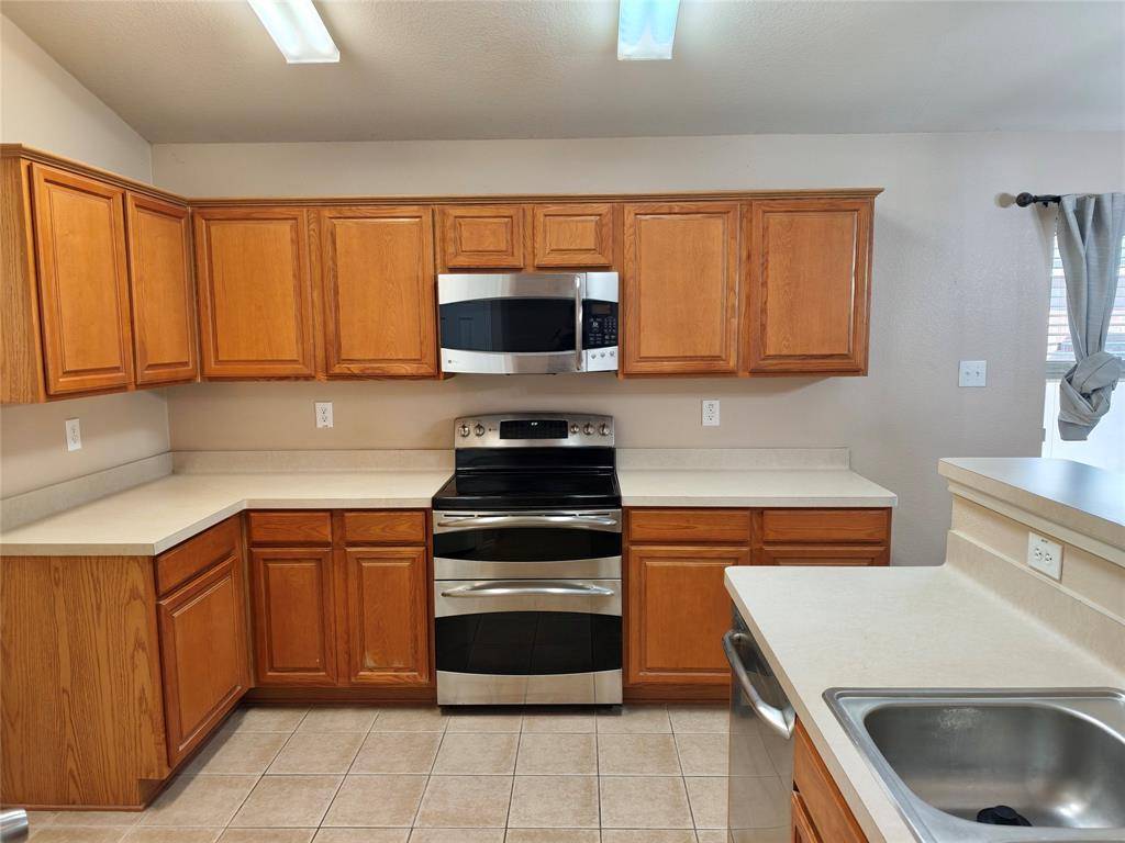 1304 Hansberry Drive, Allen, TX 75002