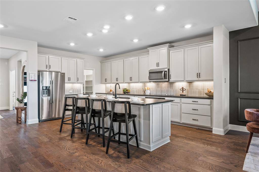 212 Oak Street, Howe, TX 75459