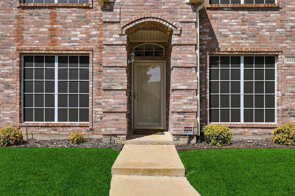1021 Dartmouth Drive, Lewisville, TX 75067
