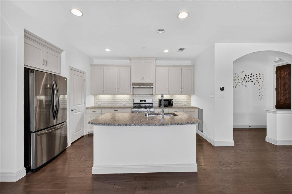 3001 Decker Drive, Mckinney, TX 75070