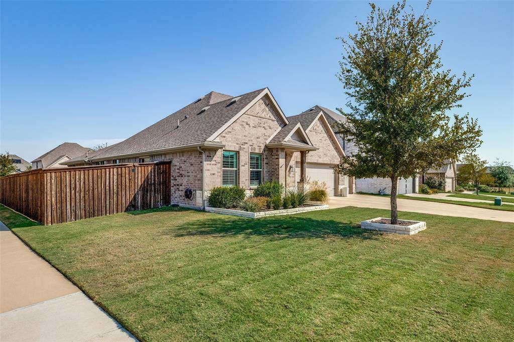 3216 Mountwell Drive, Mckinney, TX 75071