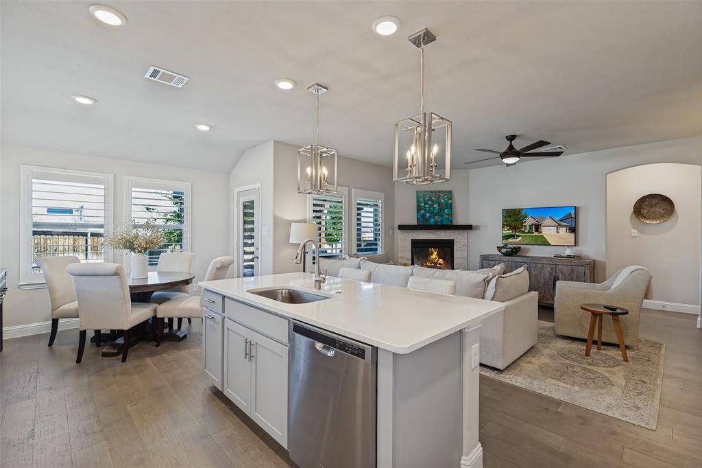3216 Mountwell Drive, Mckinney, TX 75071