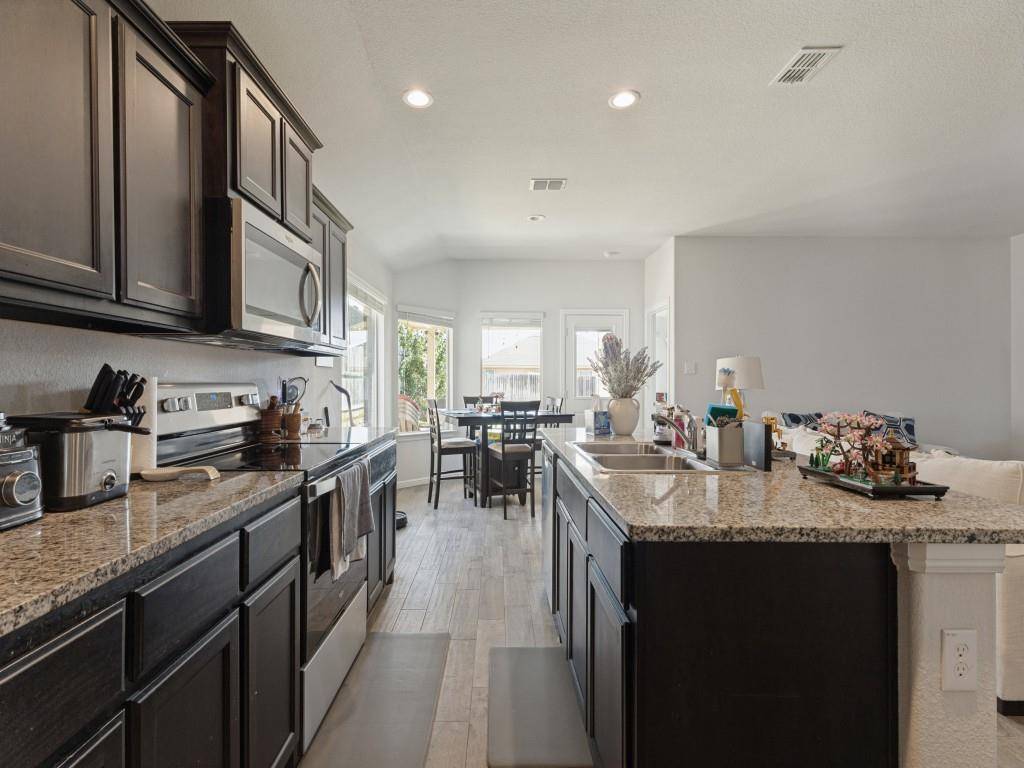 9224 Castorian Drive, Fort Worth, TX 76131