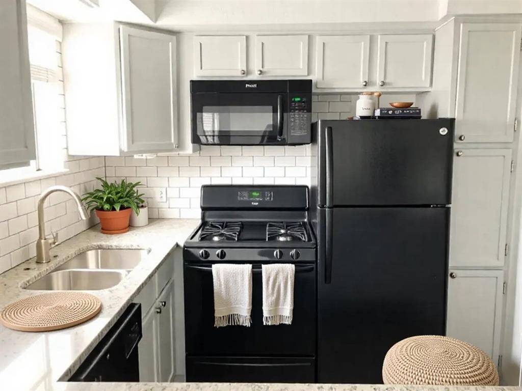 2100 Forest Park Boulevard, Fort Worth, TX 76110
