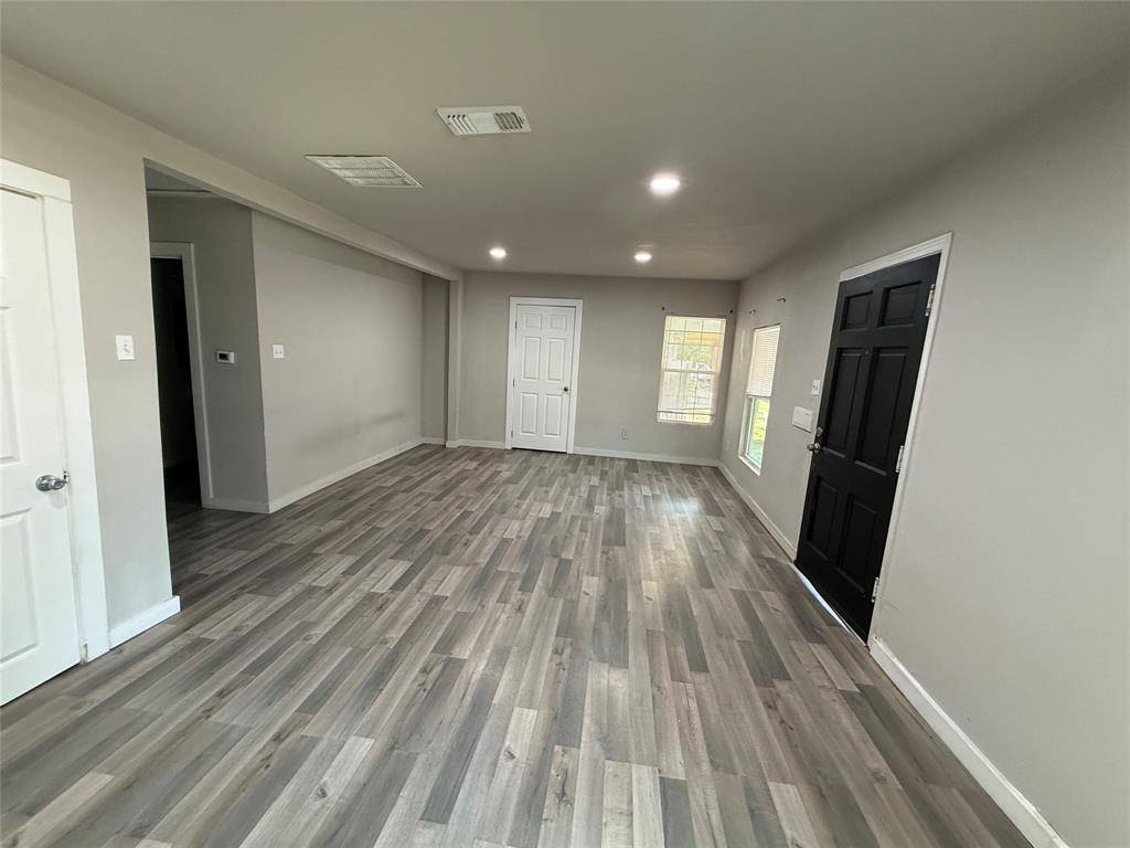 2826 Mcgee Street, Fort Worth, TX 76112