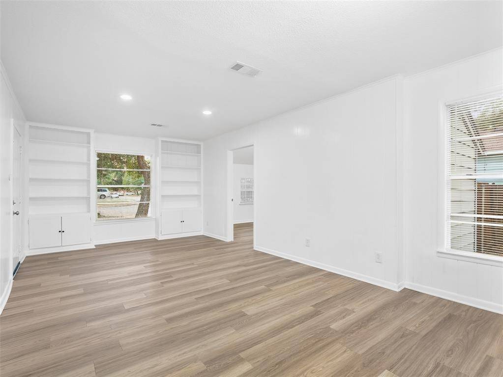 1520 S 3rd Street, Garland, TX 75040
